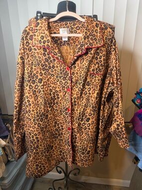 Sleep Sense Leopard Print Button-Front Pajama Set with Red Piping 3X- 2X